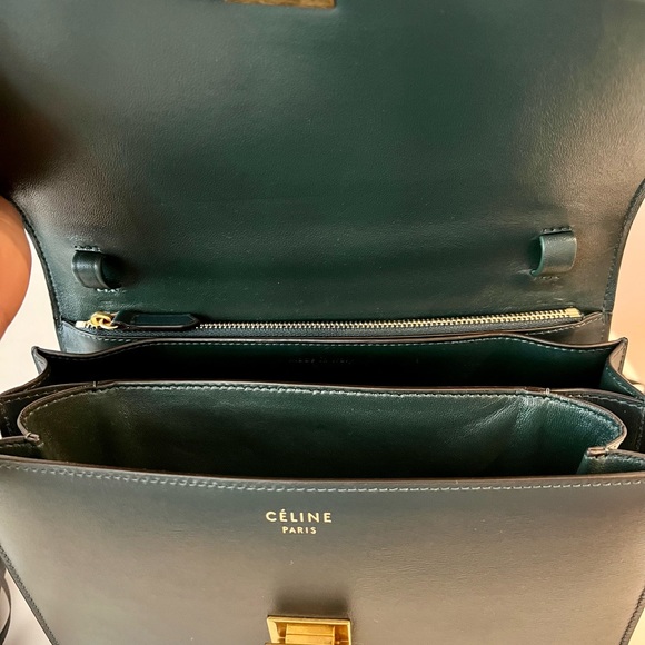 New in box Celine MEDIUM CLASSIC BAG IN BOX CALFSKIN AMAZONE GREEN - Picture 6 of 7